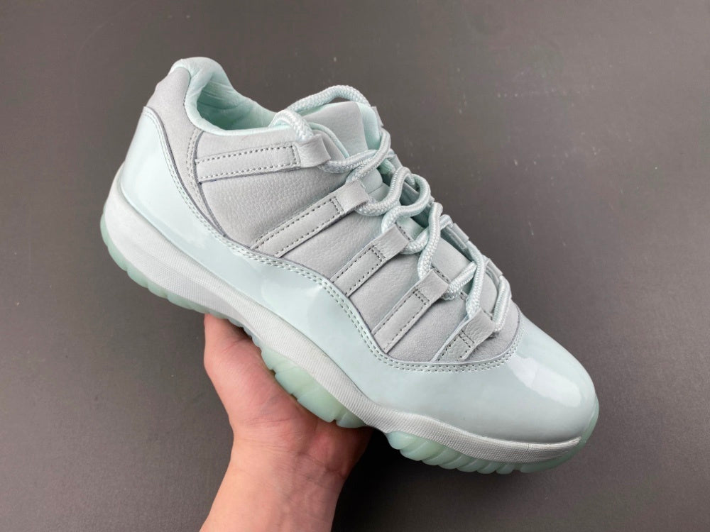 Air Jordan 11 Retro Low "Igloo" AH7860-103